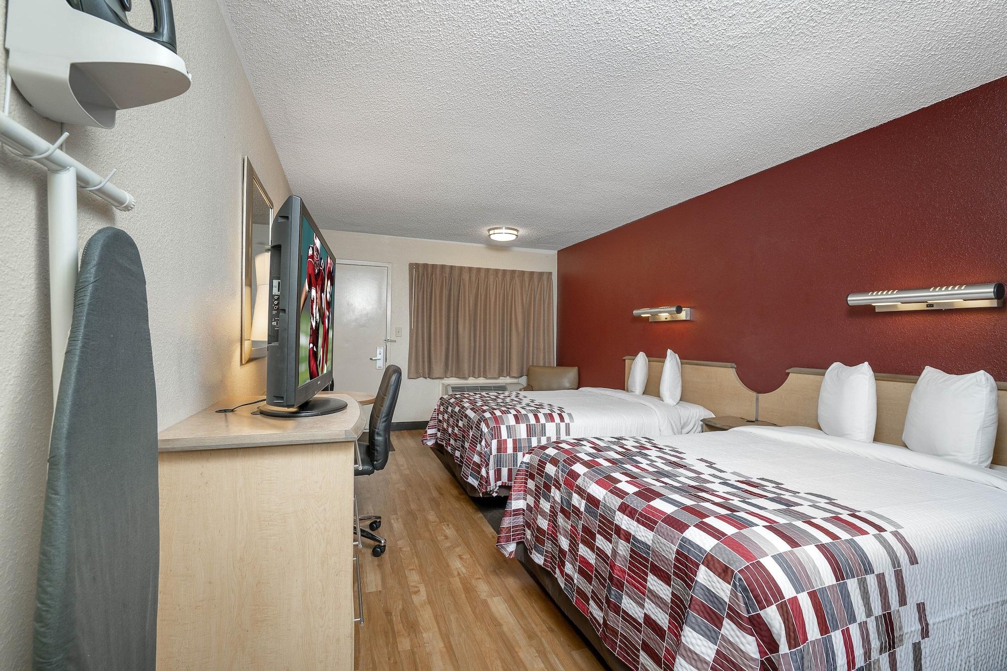 Red Roof Inn Detroit - Dearborn-Greenfield Village מראה חיצוני תמונה